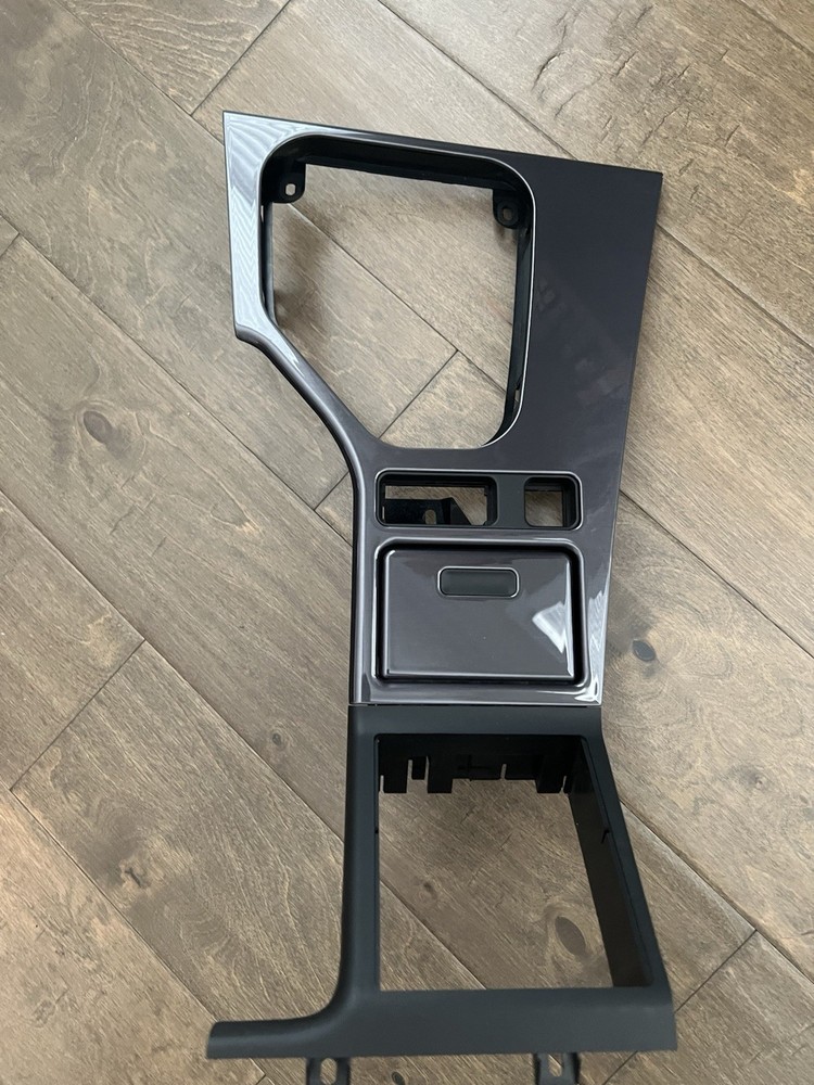 BMW E39 Gray Center Console