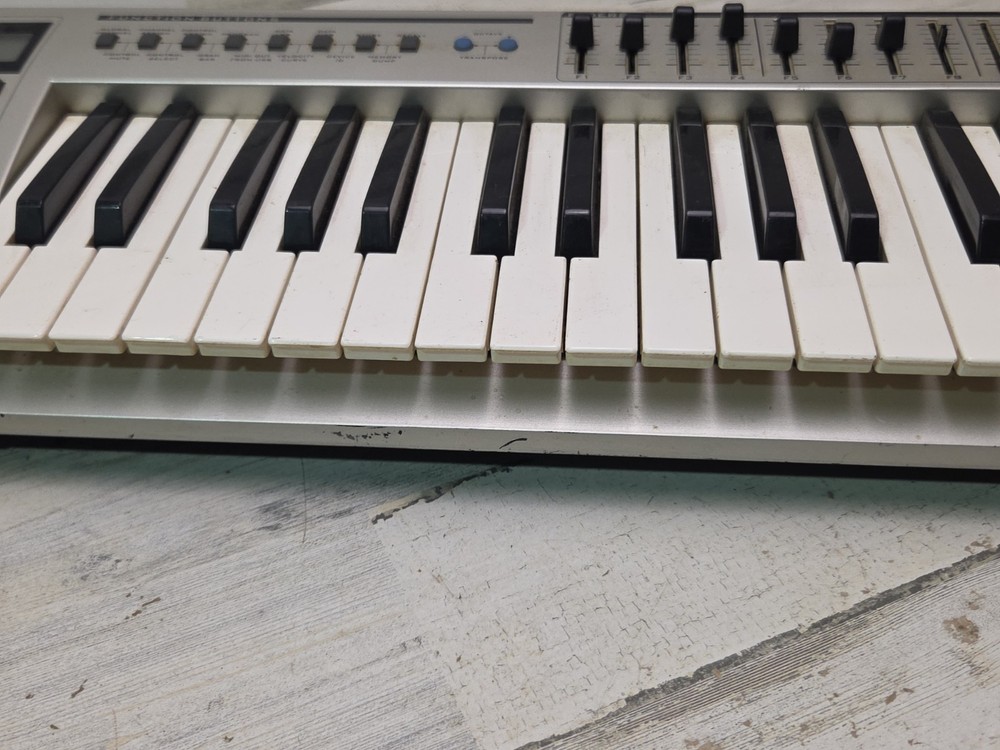 M-AUDIO EVOLUTION MK-449C MIDI Controller -- No Adapter Not Fully Tested