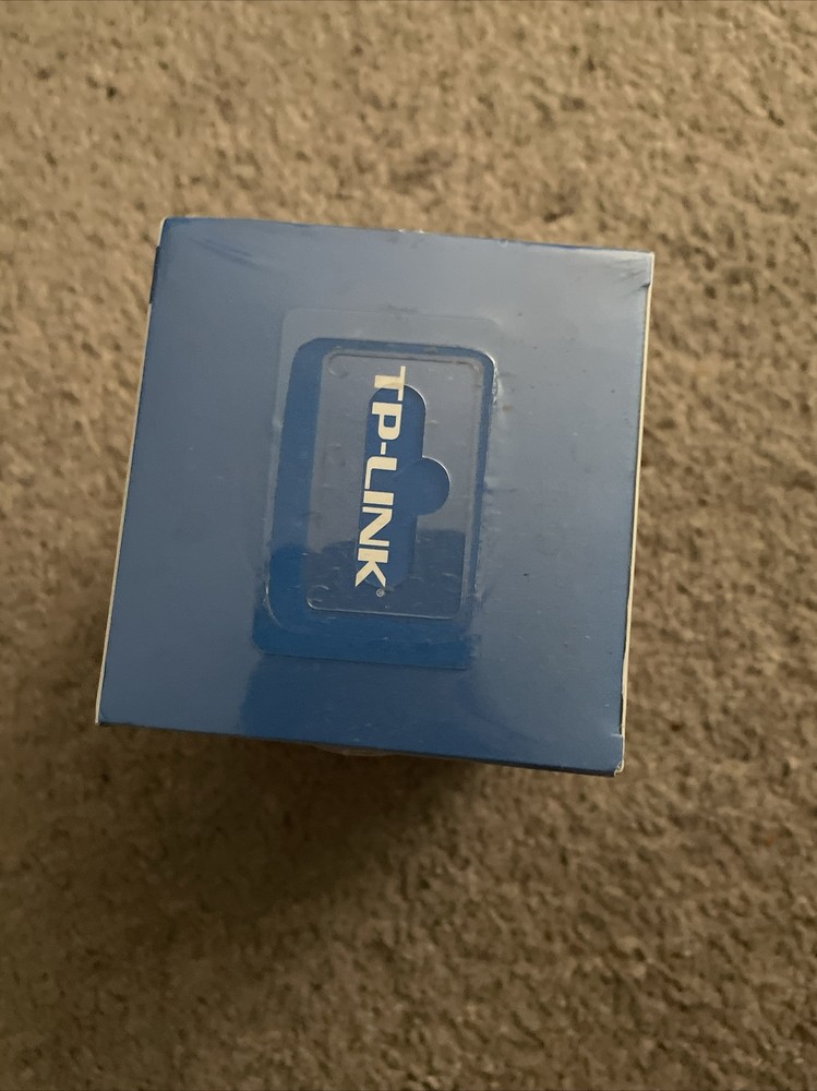 TP-Link - HS100 - Smart WiFi Plug - w/ Google Assistant & Amazon Alexa