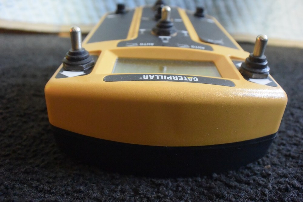 Trimble Control Panel Model SCB21 P/N: 295-0947