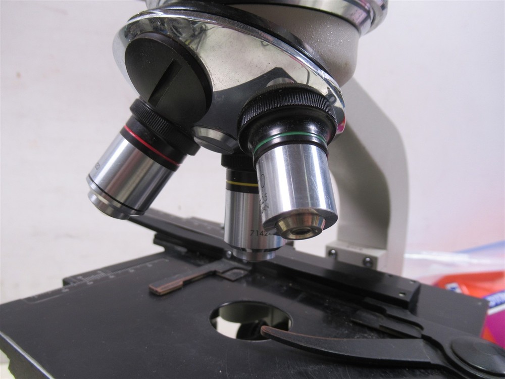 Bausch & Lomb KHS Binocular Microscope with Eyepieces & 3 Objectives