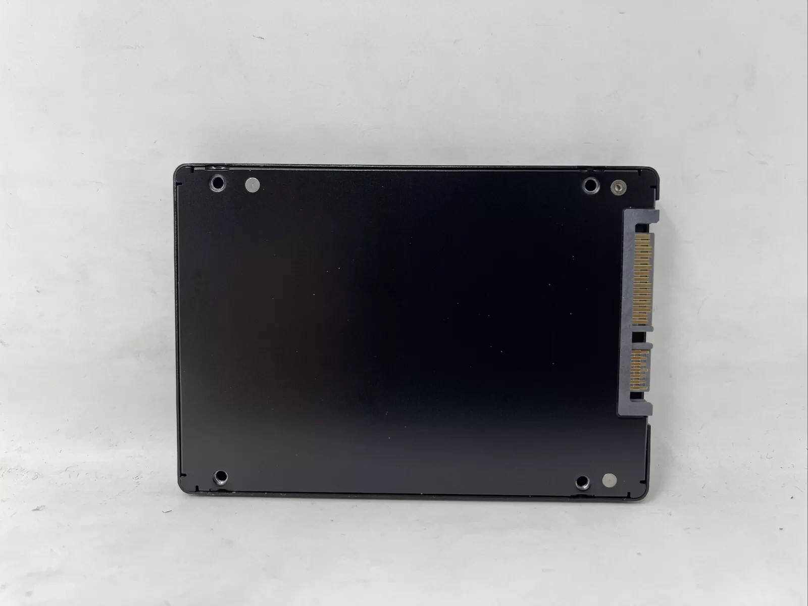 Micron M600 1TB SSD SATA 6Gb/s MTFDDAK1T0MBF 2.5" - GRADE A, TESTED AND WIPED