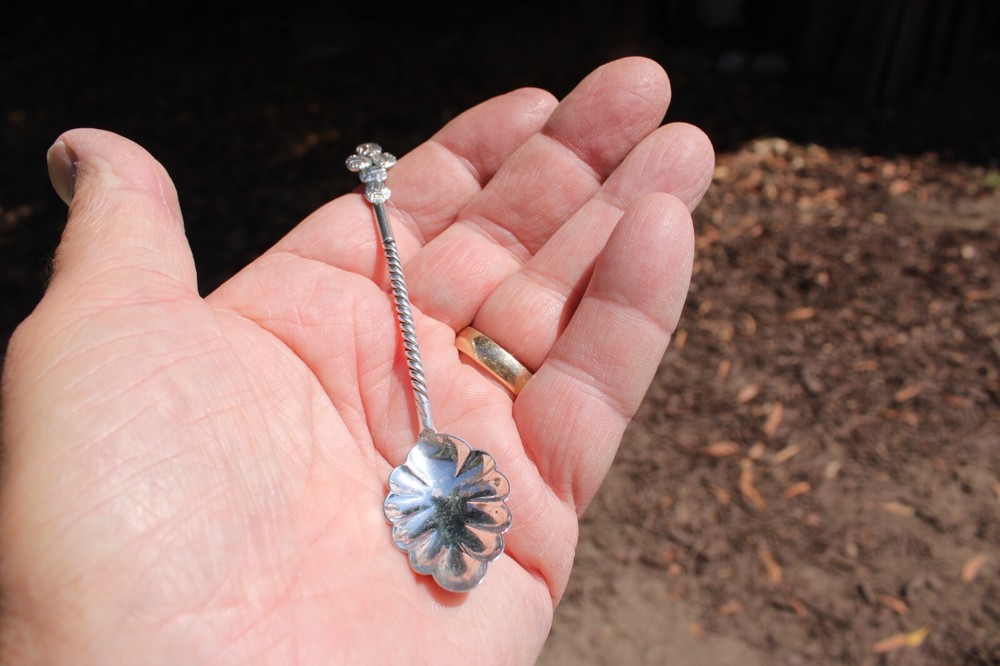 Antique Silver Berry Spoon w/Twisted Handle Shell Shape-#B1