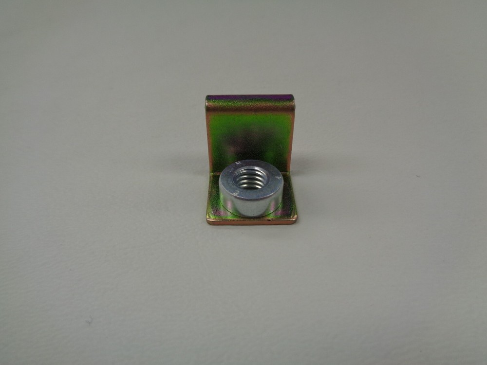 ARCTIC CAT 0423-435 BOX MOUNT CLIP