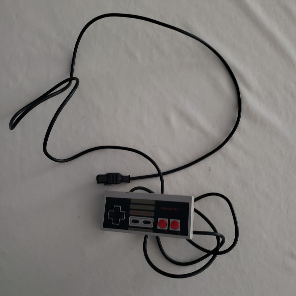 Nintendo NES Controller NES-004 - OEM - Authentic - TESTED & WORKING