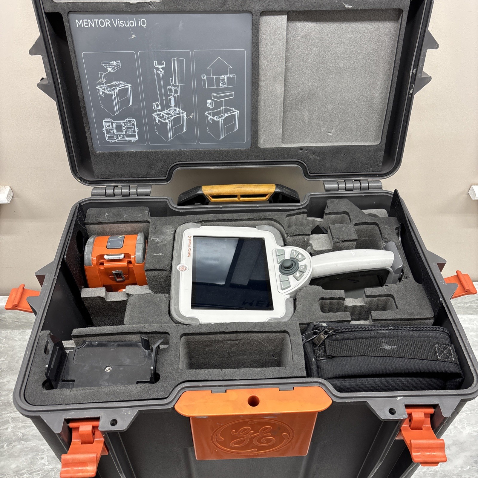 GE Inspections Mentor Visual IQ w/4mm x 3 Meter Probe Borescope in Rolling Case