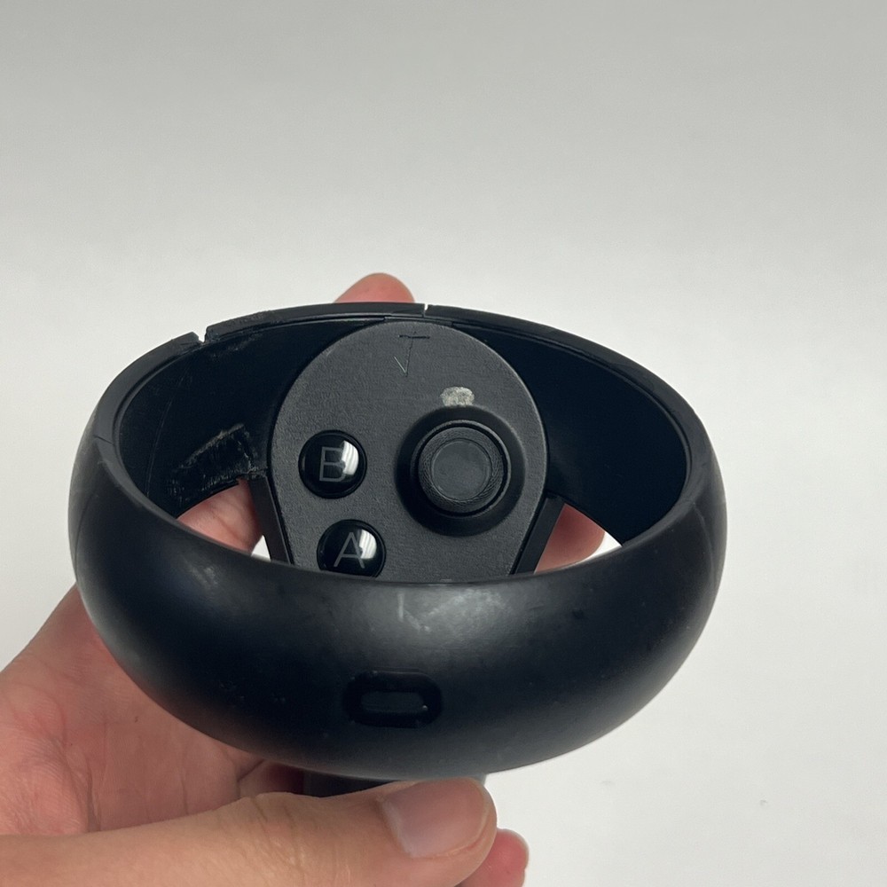 Genuine Oculus Quest 1 Controller (Right Only) MI-BL - Black Controller