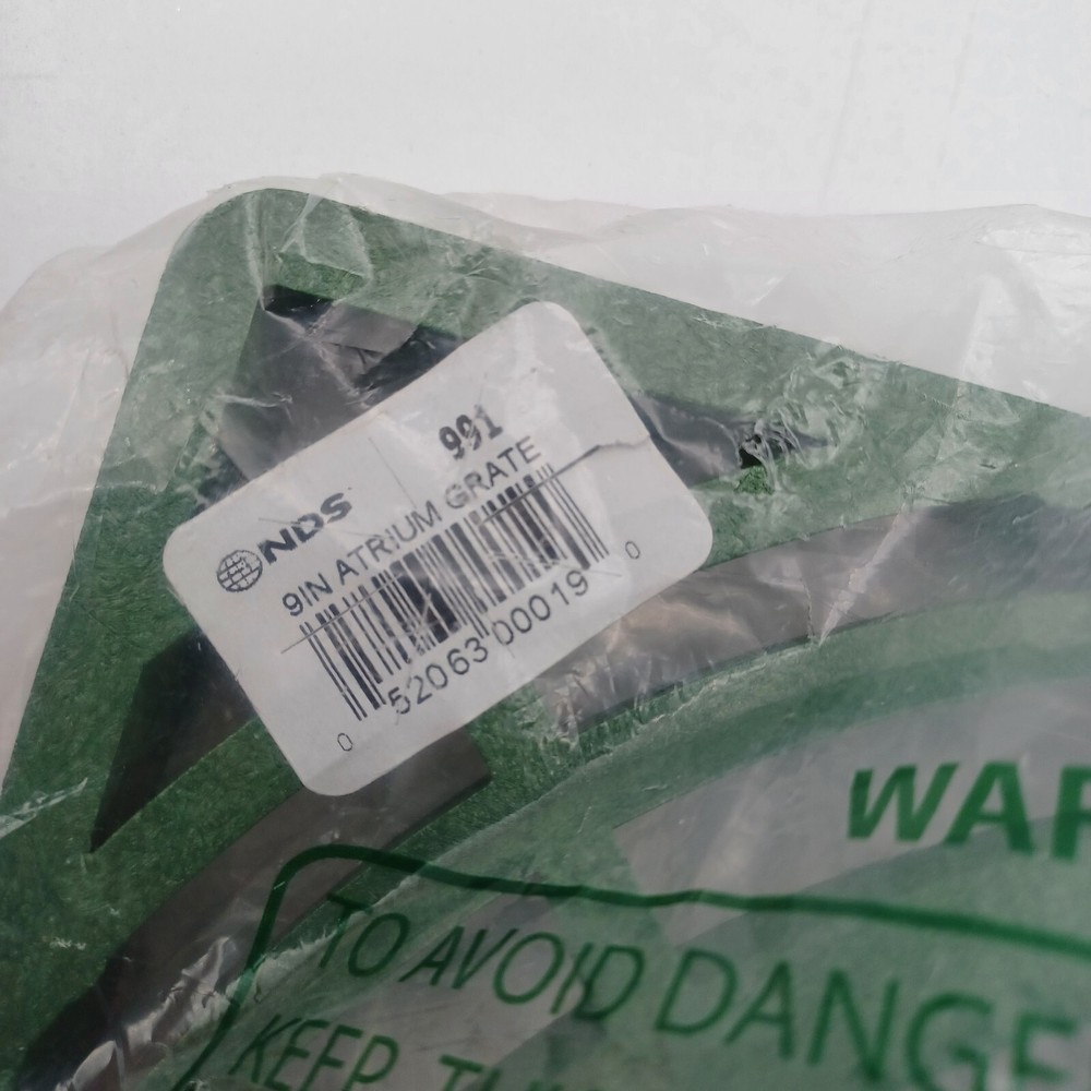 Atrium Grate 9 in. Green Square Polyolefin NDS