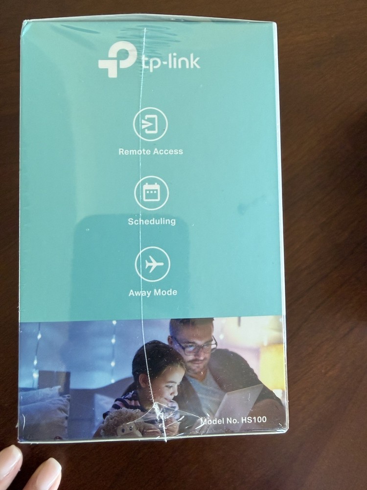 TP-Link HS100 Wi-Fi Smart Plug Single Plug New and Sealed