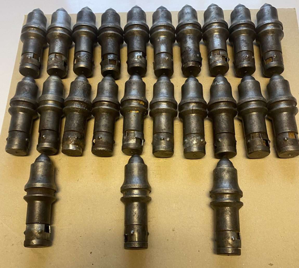 Kennamental C-23 carbide tipped auger bullet teeth, new