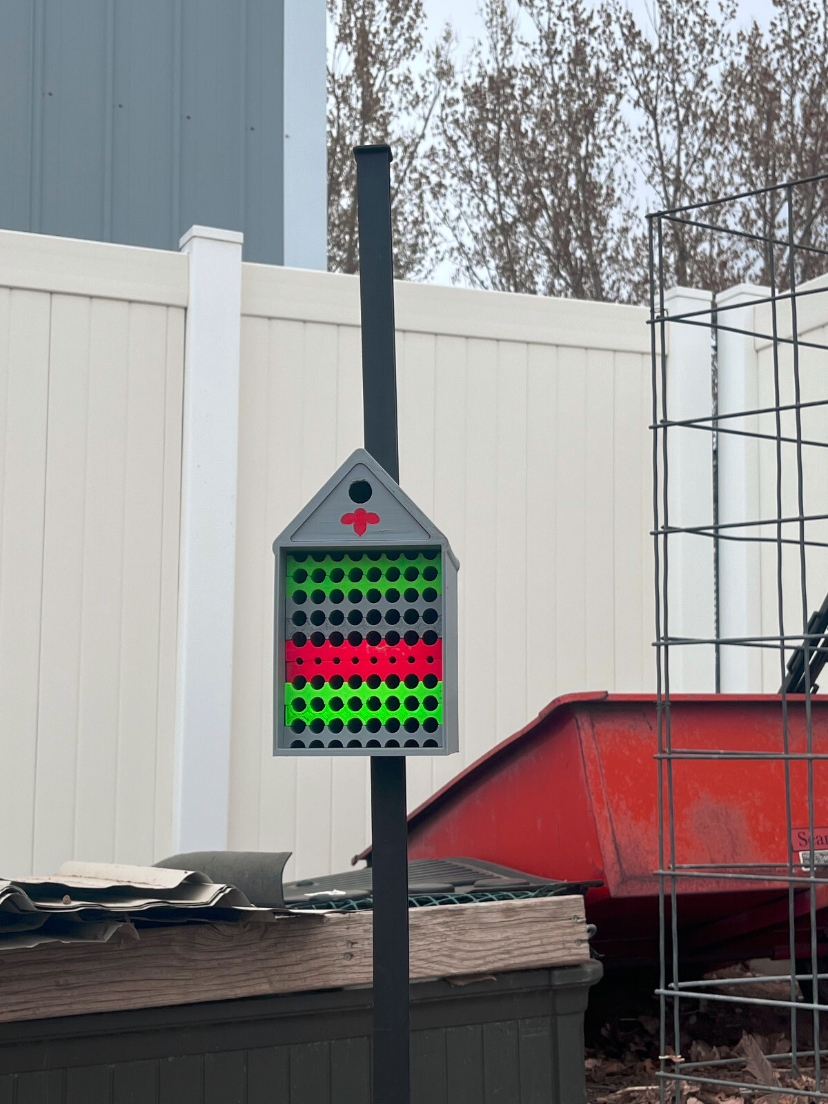 Native Bee House/Hotel