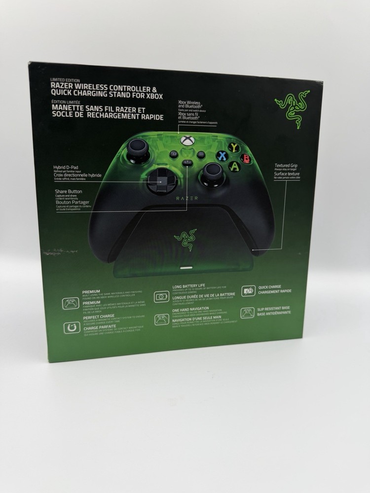 GC505 RAZER WIRELESS CONTROLLER & QUICK CHARGING STAND FOR XBOX- USED