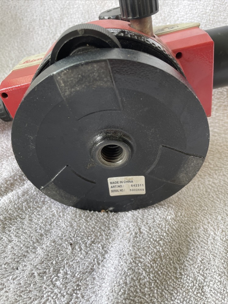 Leica basic level red/ white (D2)