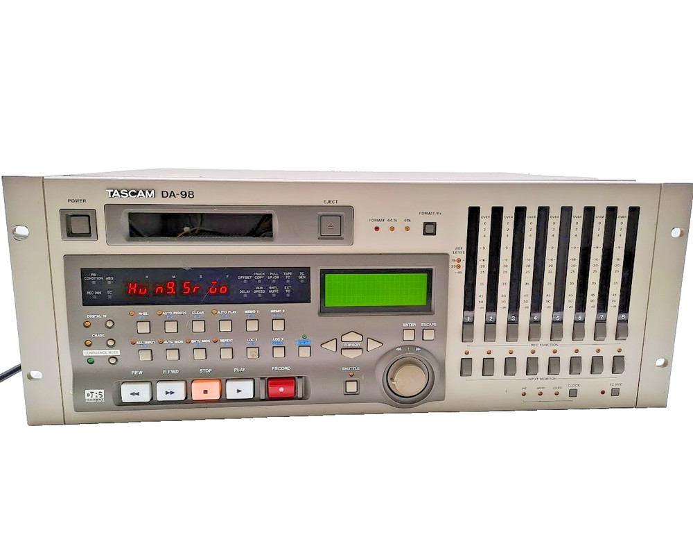 TASCAM DA-98 DIGITAL AUDIO MULTITRACK RECORDER