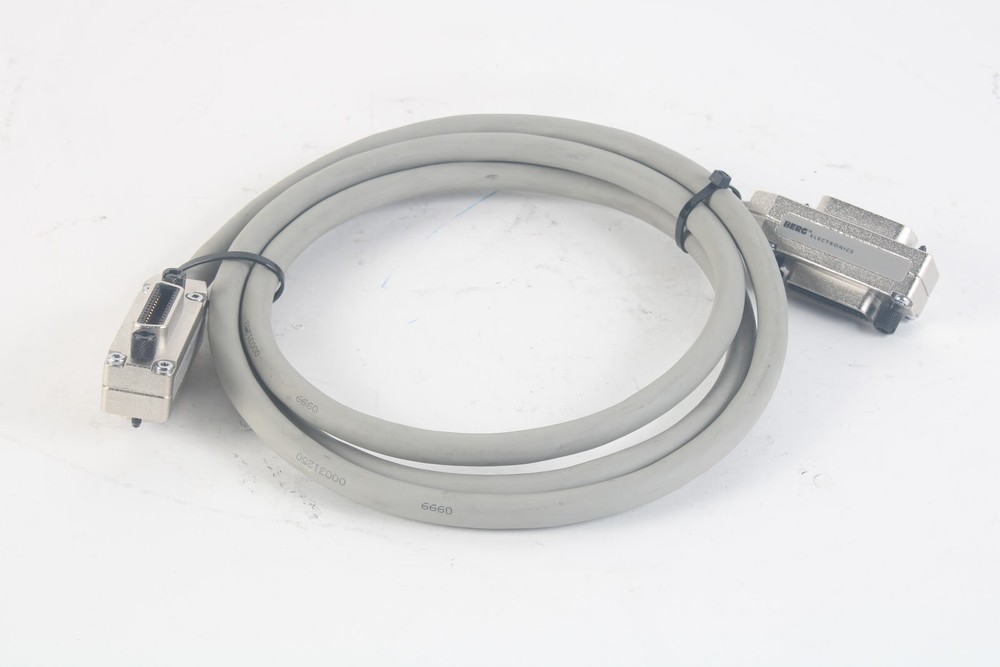 Berg Electronics 81190-020 Interface Cable 2 Meter Type CL2