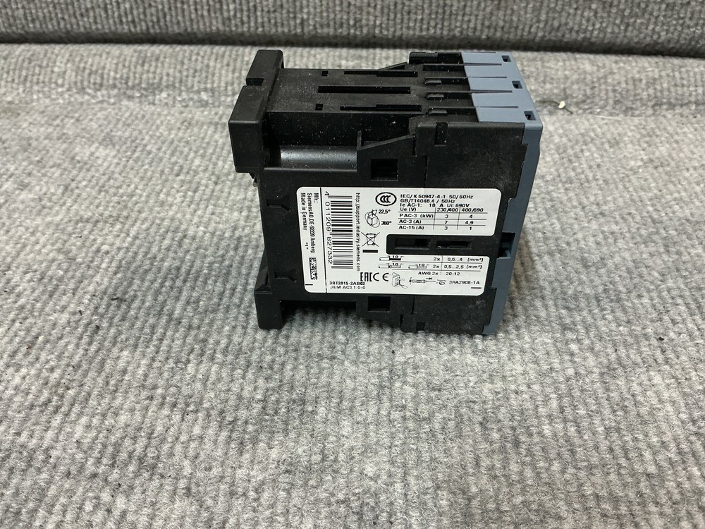 SIEMENS 3RT2015-2AB02 Sirius Contactor