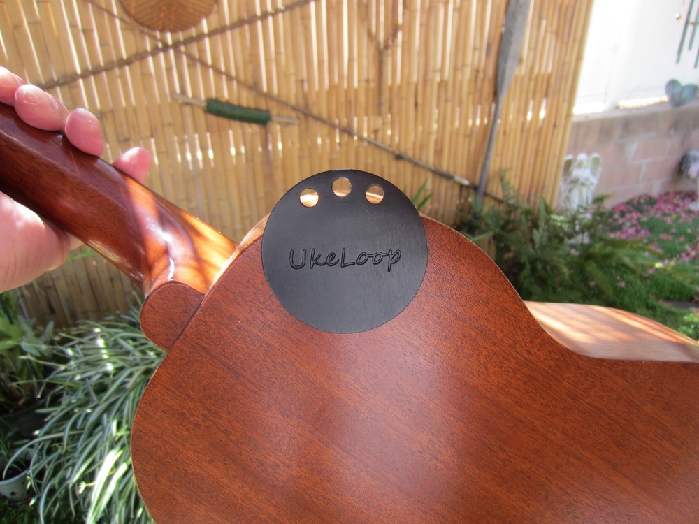 UkeLoop Strap System Hands Free. Two additional support plates, included!