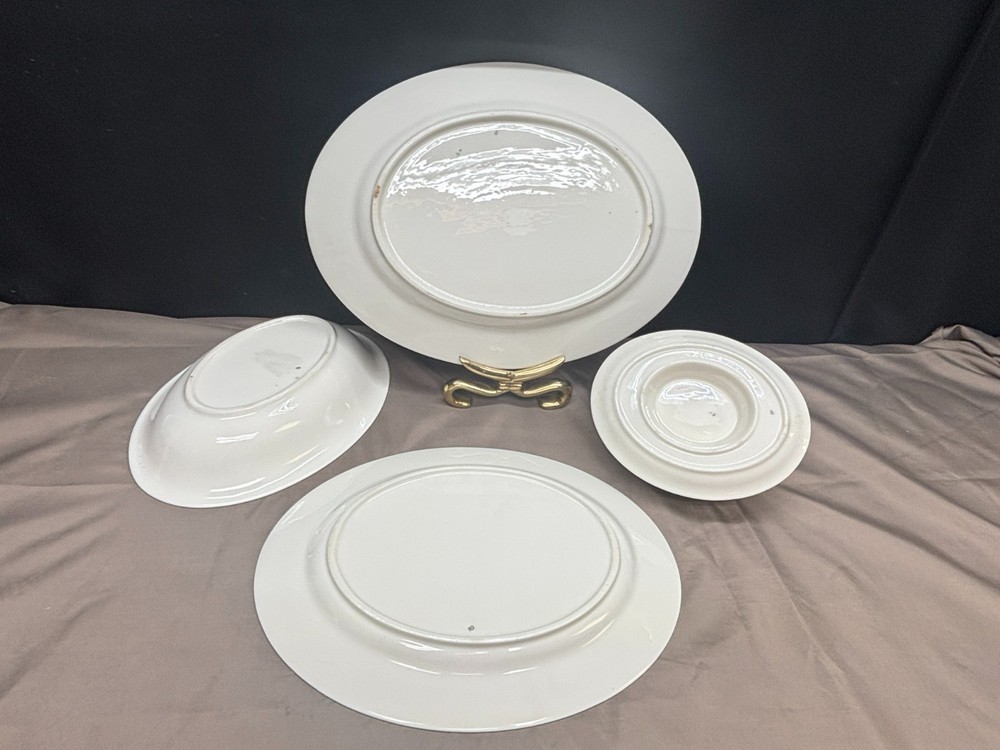 Castleton "CASTLETON MANOR" USA ~ 4 Piece Serving Set: Platters, Bowl, Gravy