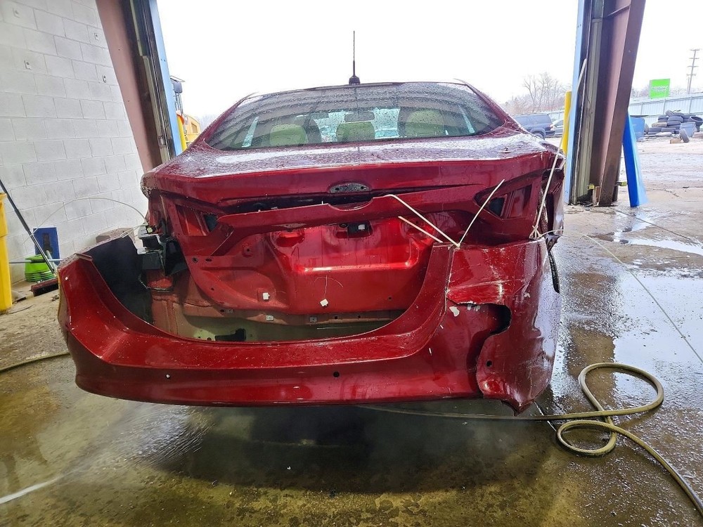 FUSION 2015 Air Shutter 894968