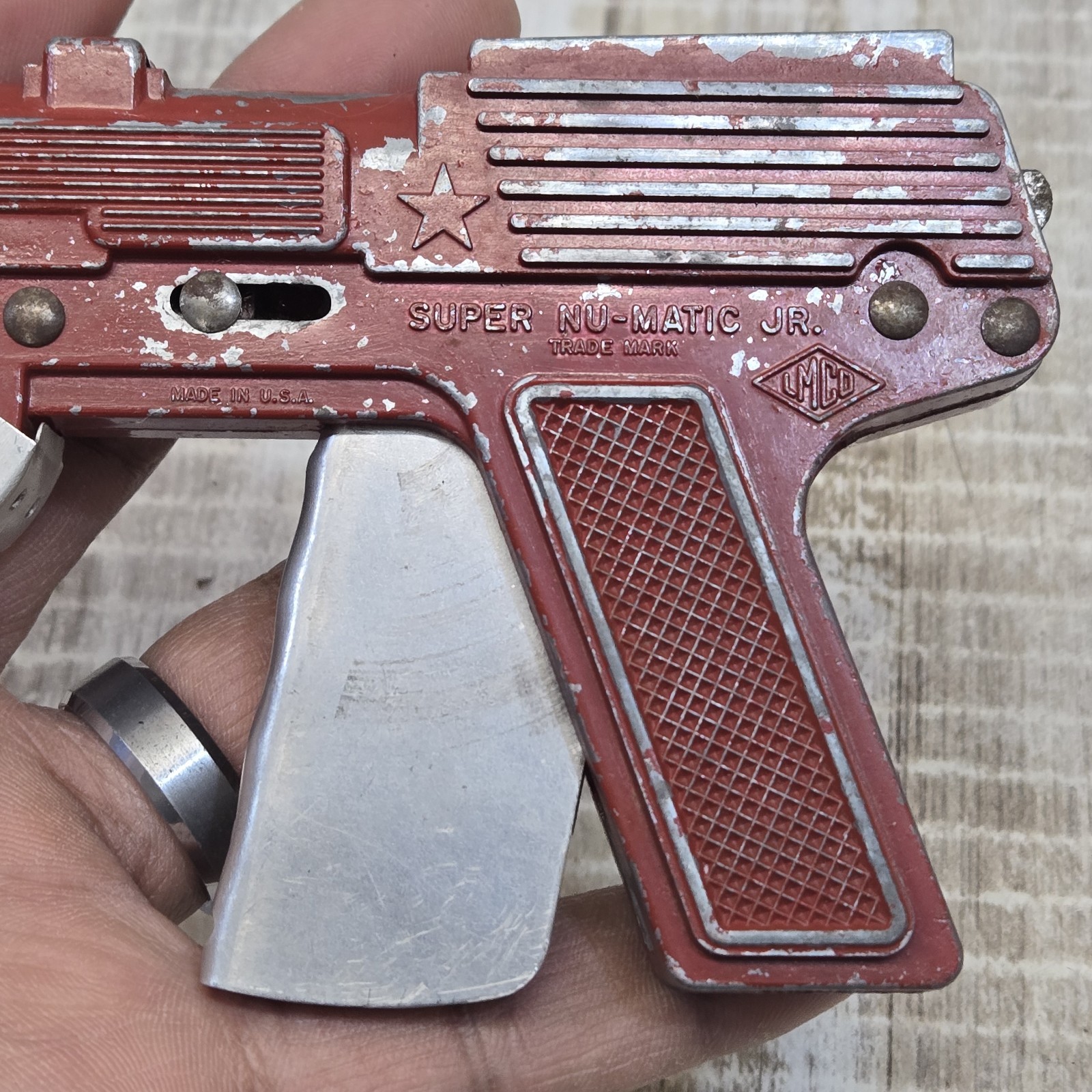 Vintage Super Nu-Matic Jr Cap Noise Maker LMCO