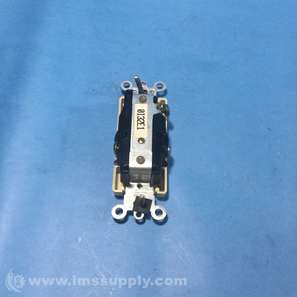 Leviton 16251-I Decora Receptacle FNOB
