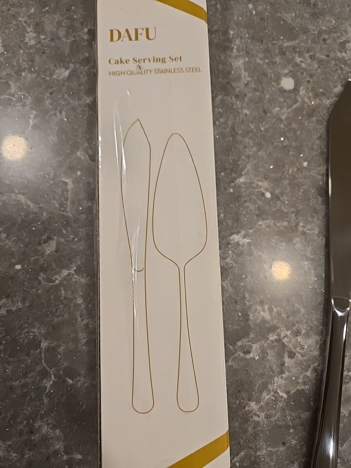 Cake Serving Set, Stainless Steel Beautiful!