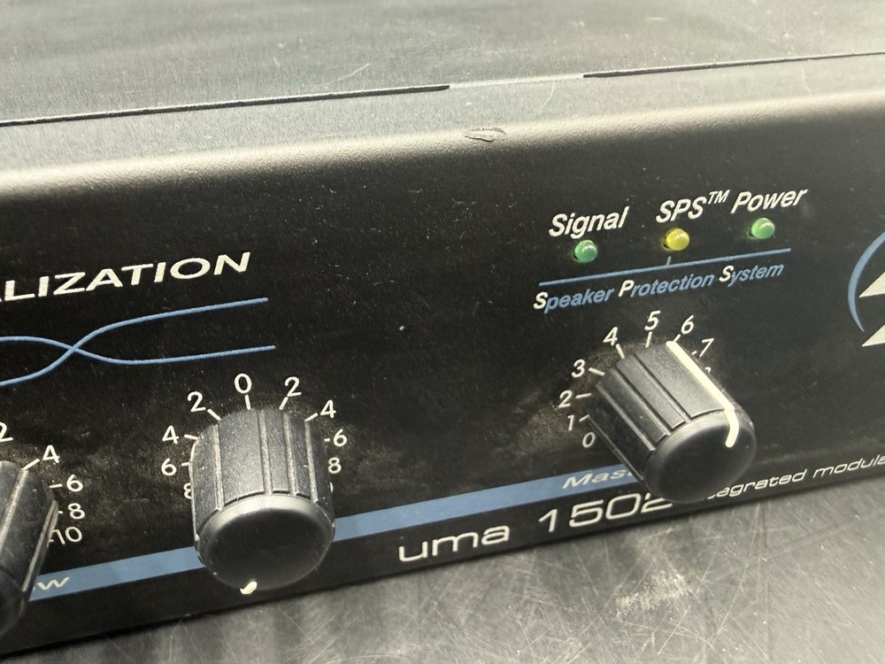 Peavey UMA 1502 150W 4 Input Mixer Amplifier TESTED