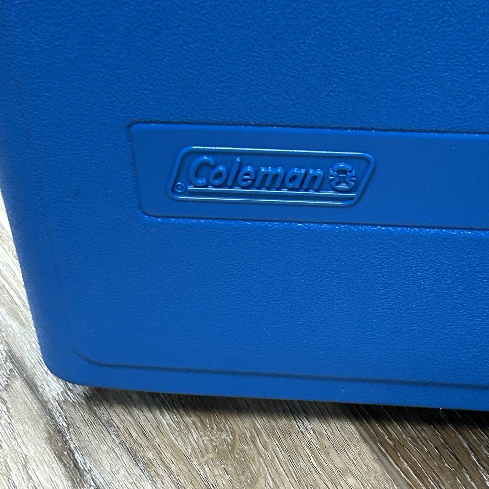 Coleman Party Stacker Cooler Model 9223 Stackable 48 Cans Blue White