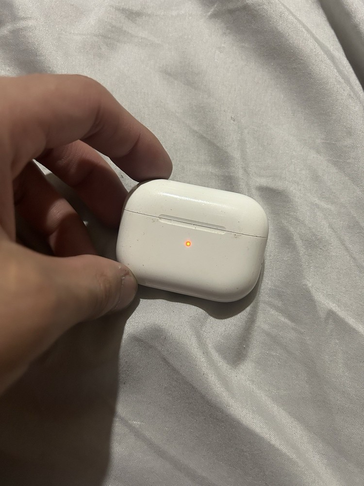 Airpods Pro 2 *CASE ONLY*
