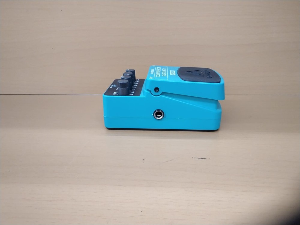 BEHRINGER CS400 Effector