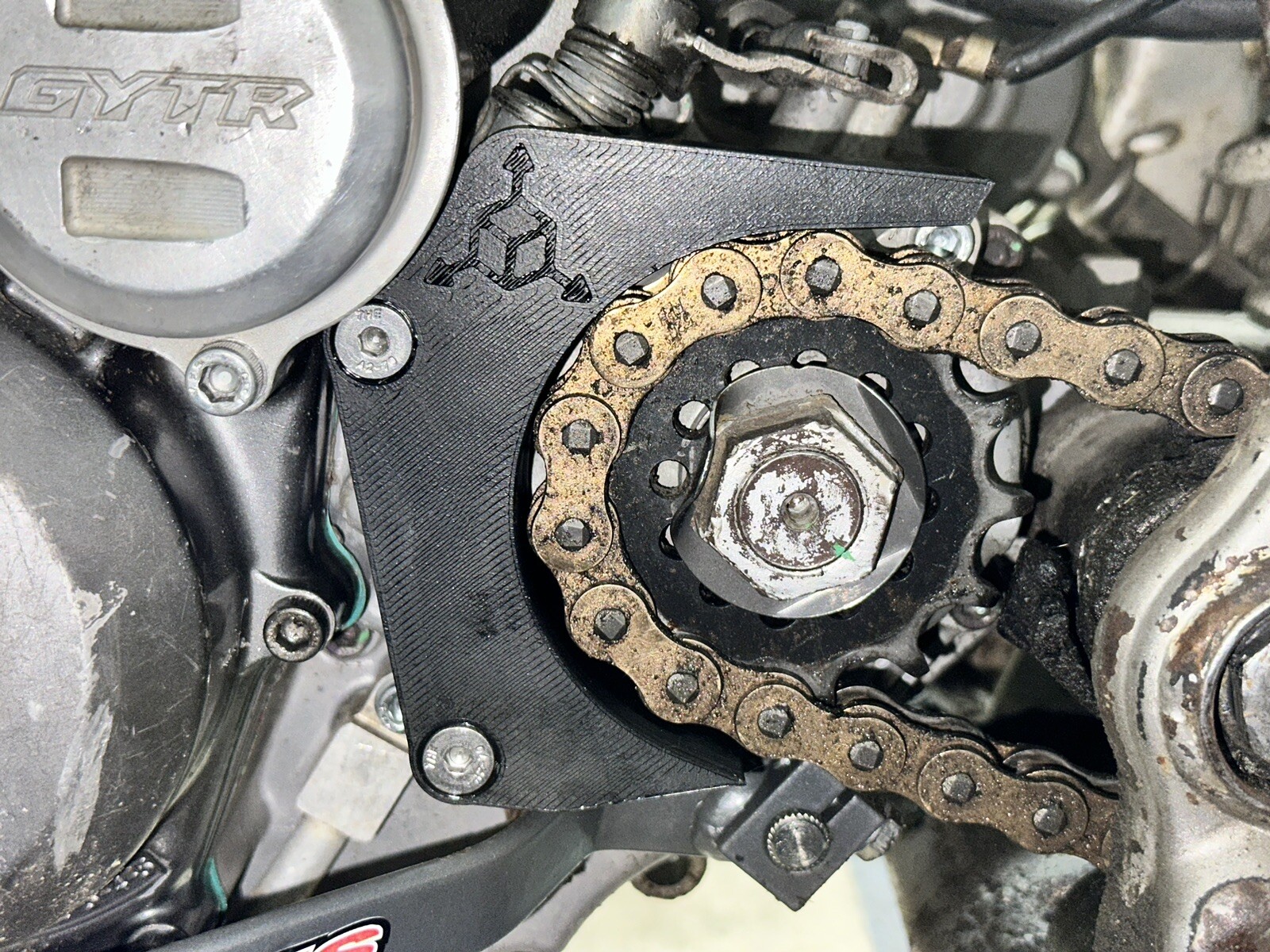 2004-2013 Yamaha YFZ 450 CARB POLY NYLON Case Saver Engine Chain Guard Protector