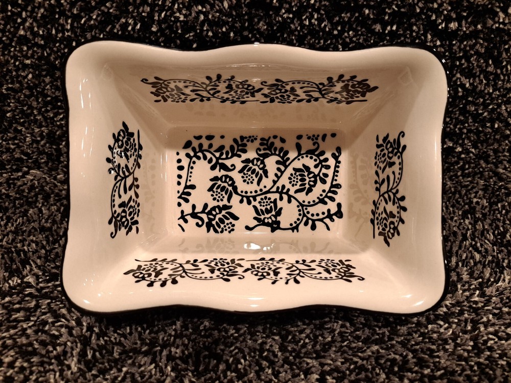 Stoneware Bread Pans, 2 Sizes - B&W Floral Pattern Glazed Ceramic Bakeware Set