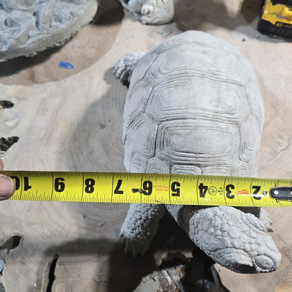Handade Cement Turtle