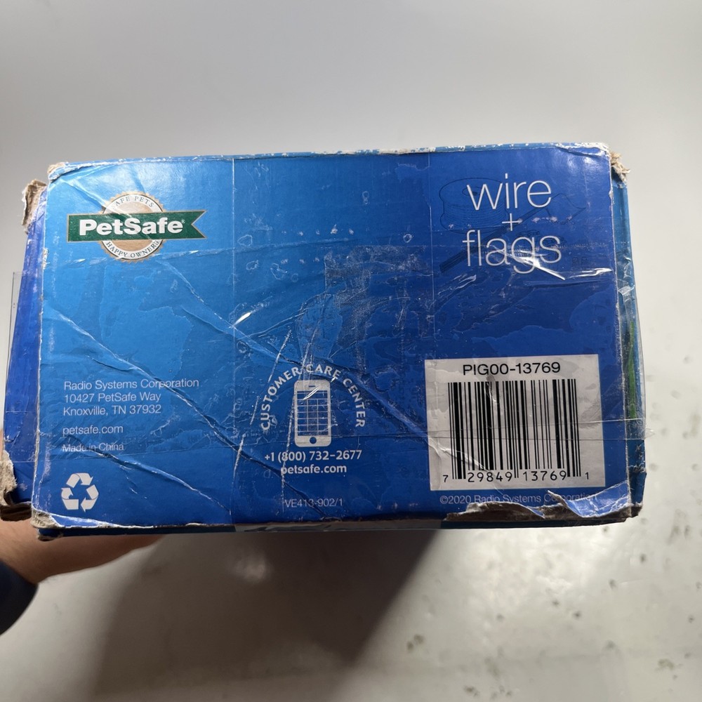 PETSAFE Wire & Flag Kit - 500 FT Boundary Wire 50 Flags 2 Splice Capsules Opened