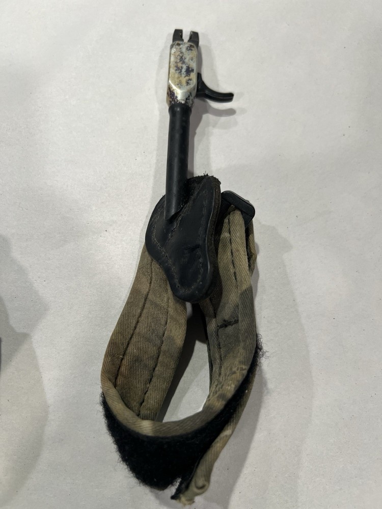 2 Tru-Fire Bow Release Adjustable Wrist Strap Camo Tru Fire