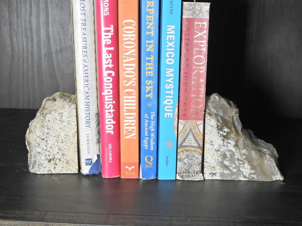 Book Ends Agate?