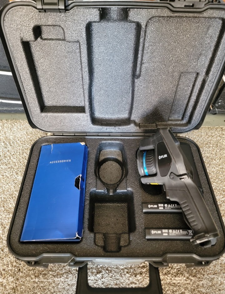 FLIR E75 Advanced Thermal Camera with Accessories Excellent Condition