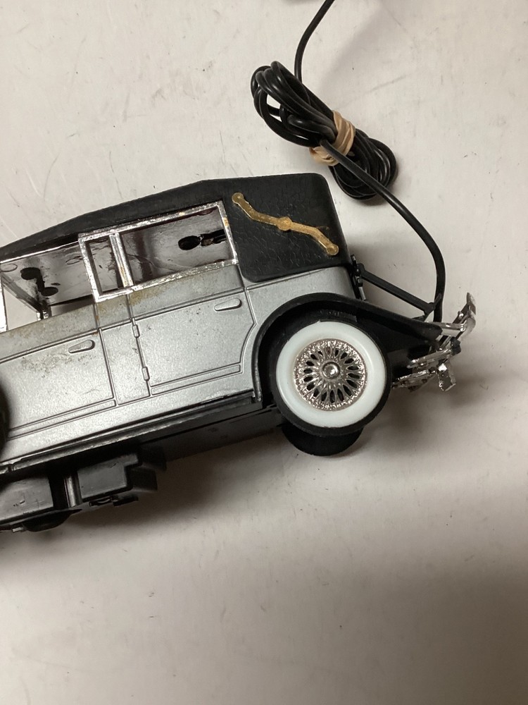 VINTAGE UNBRANDED WIRE CONTROL CAR