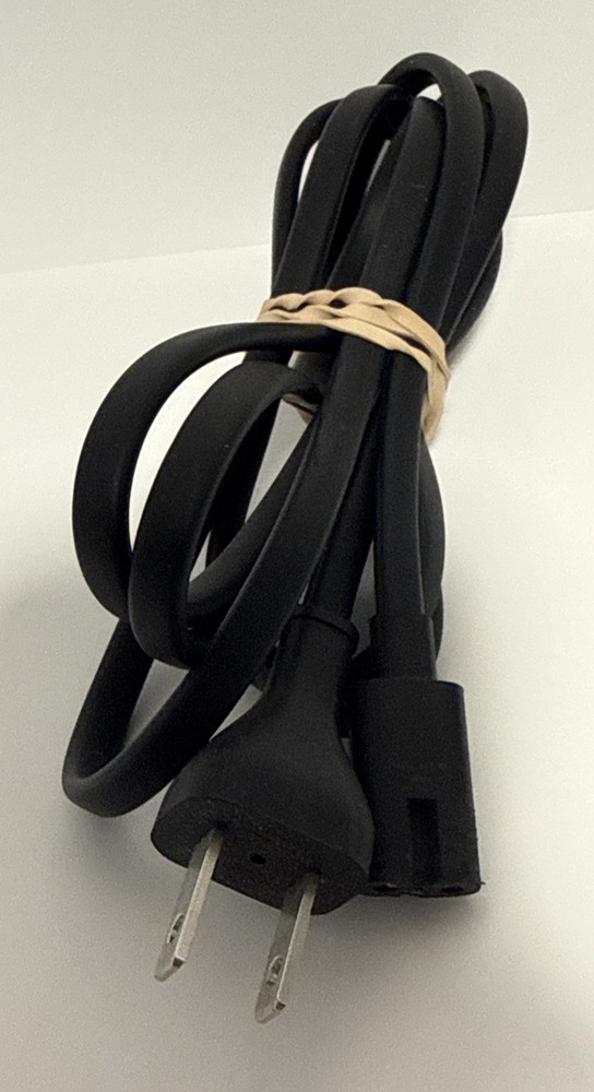 Apple TV Model A1625 with Remote/Read