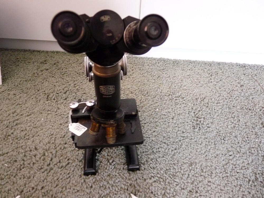 SPENCER BINOCULAR MICROSCOPE & LENSES & CASE 885
