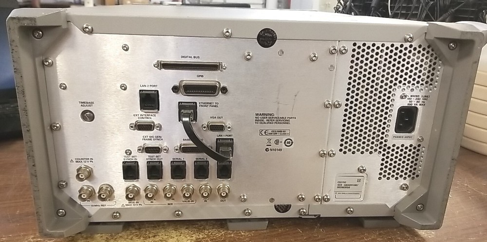 Agilent 8960 Series 10 E5515C Wireless Communication Test Set. UNIT ONLY *READ⬇
