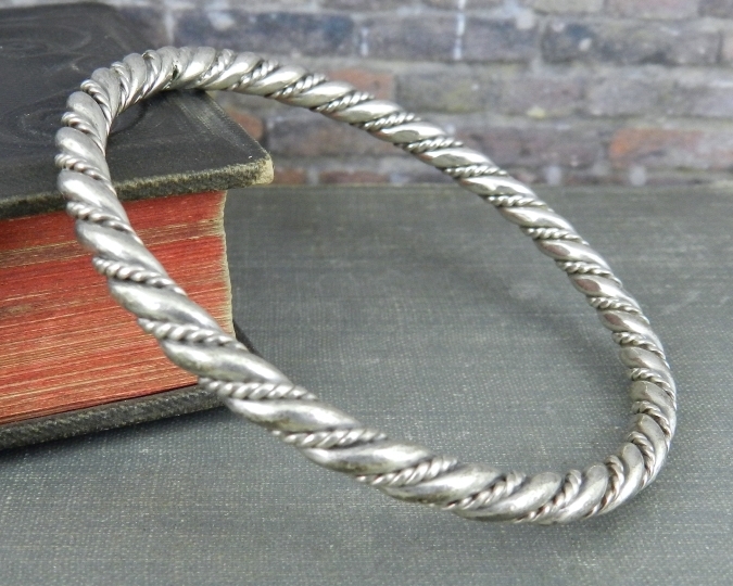Non-US Silver Twisted Cable Rope Bangle Bracelet