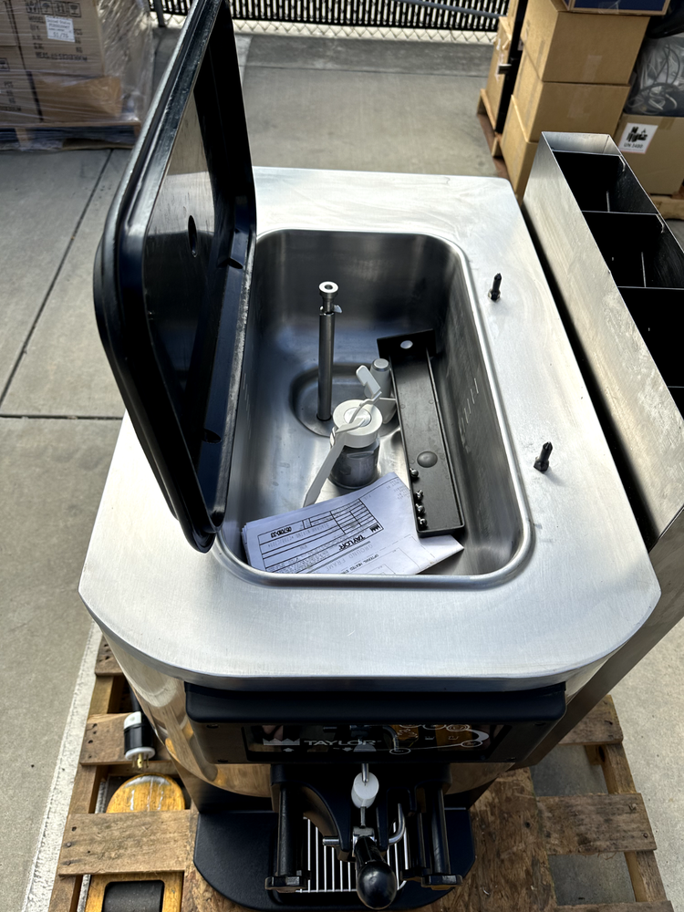 Taylor C709 Soft Serve Ice Cream Machine