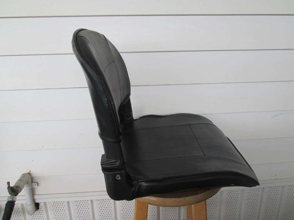 Small Seat w/ Flaws (see pics) # 5449