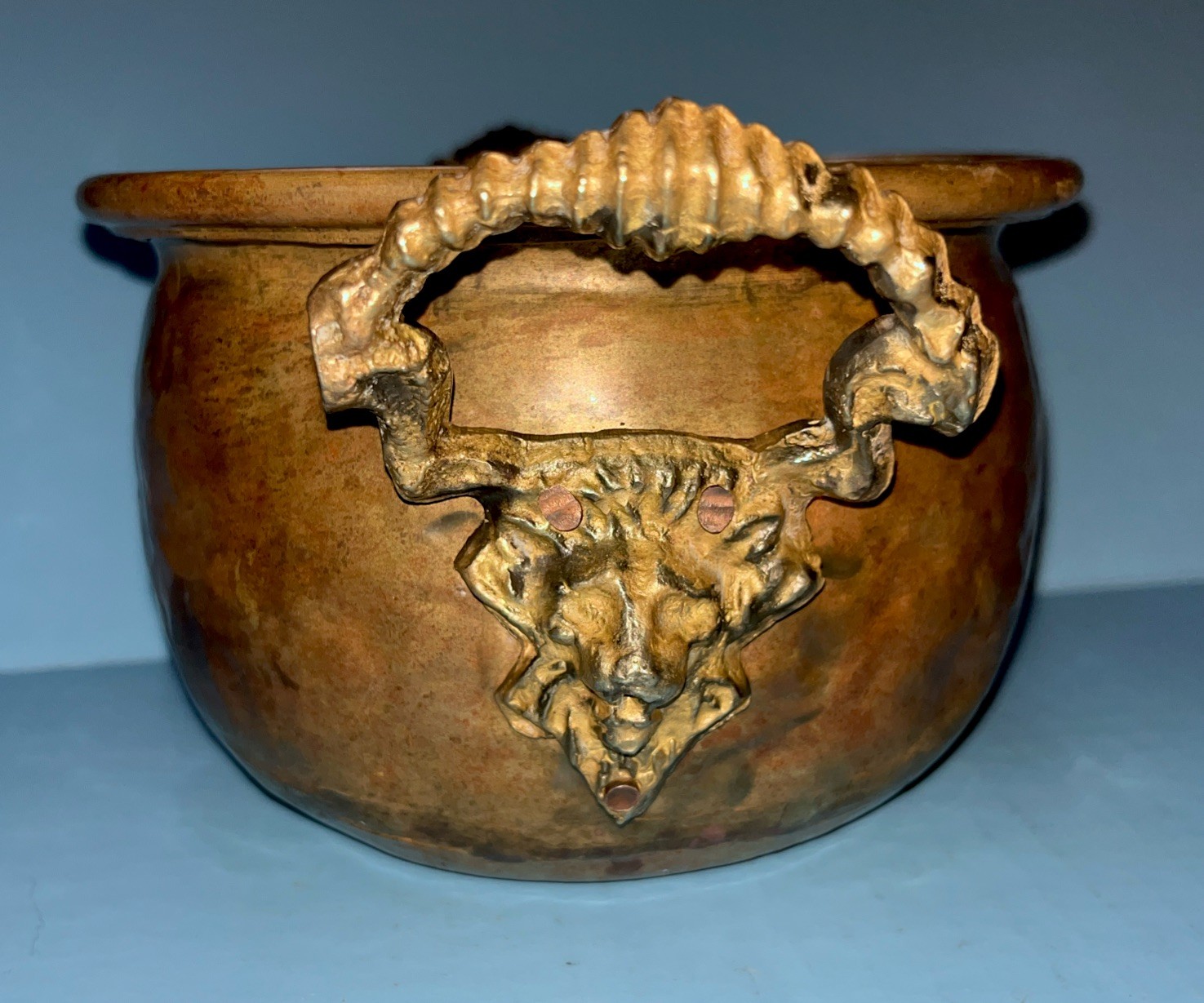 ANTIQUE Brass Planter with Lion Head Handles Round Flower Pot BEAUTIFUL