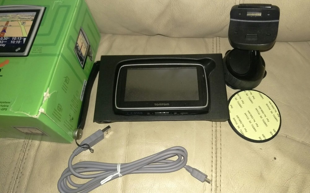 TOM TOM ONE GPS SYSTEM US~CANADA