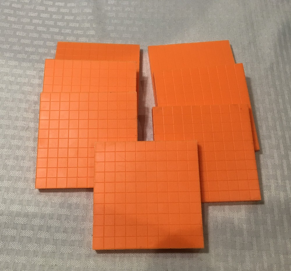 MATH MANIPULATIVES / BASE 10 COUNTING BLOCKS / 1 CUBE - 7 FLATS / ORANGE PLASTIC