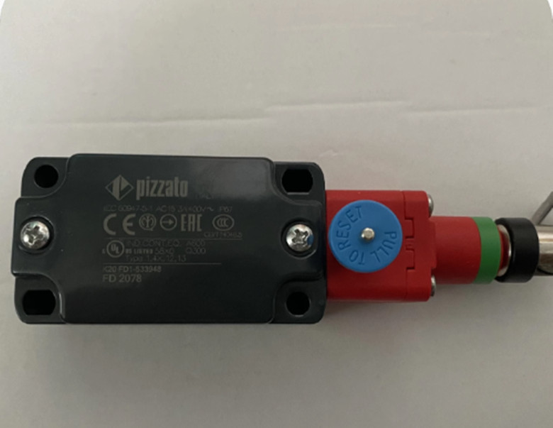 1pcs NEW pizzato Cable switch FD2078