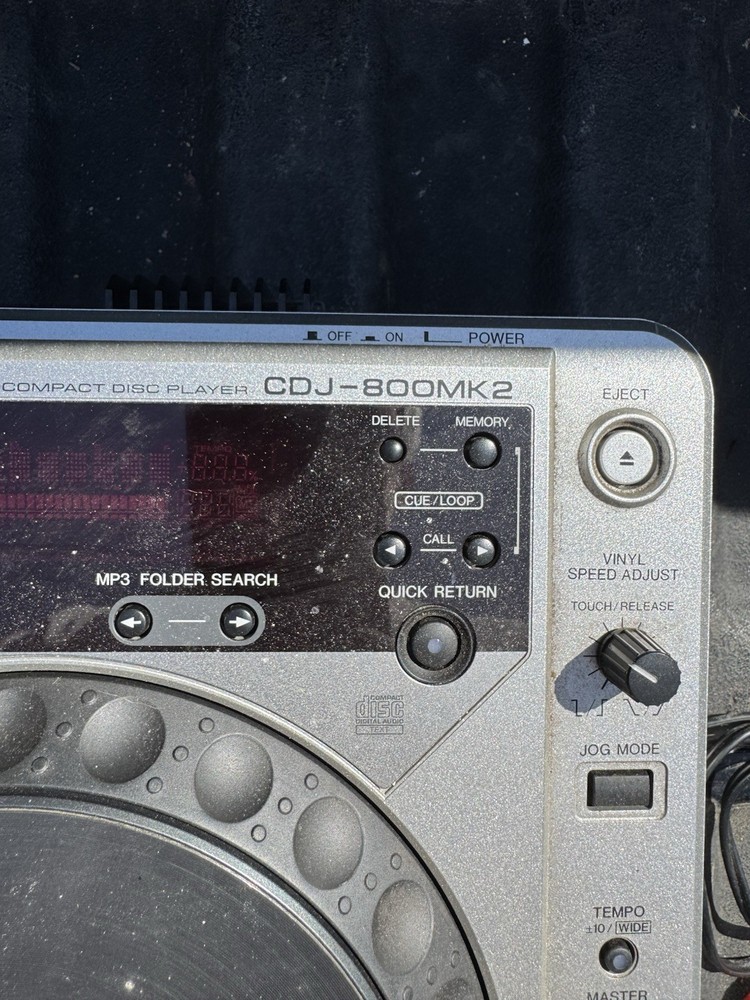 Pioneer CDJ-800 MK2 Digital Turntable