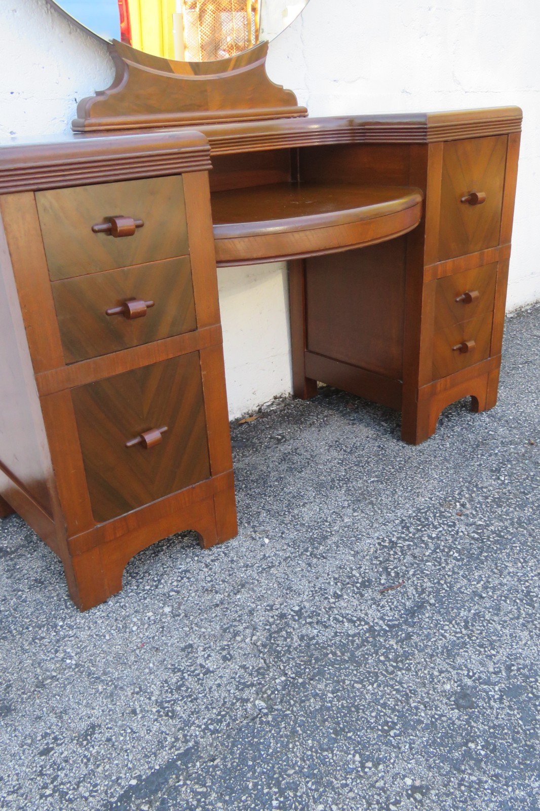 1920s Art Deco Vanity Makeup Table 6157